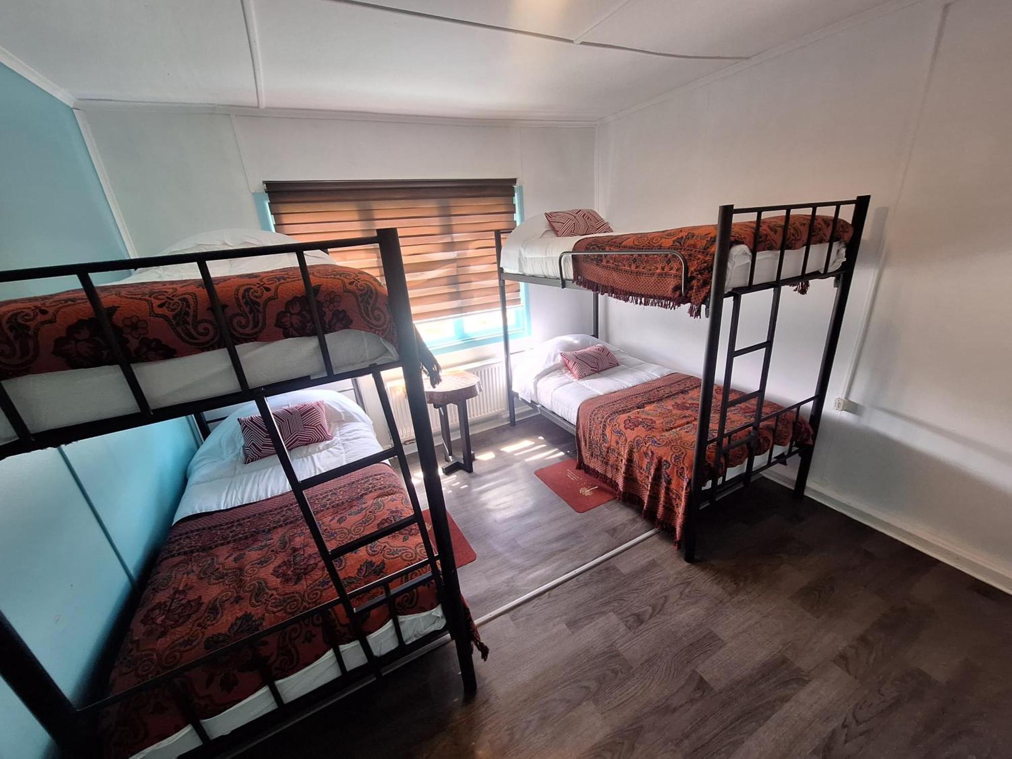Hostel Kuntur 푸에르토나탈레스 외부 사진
